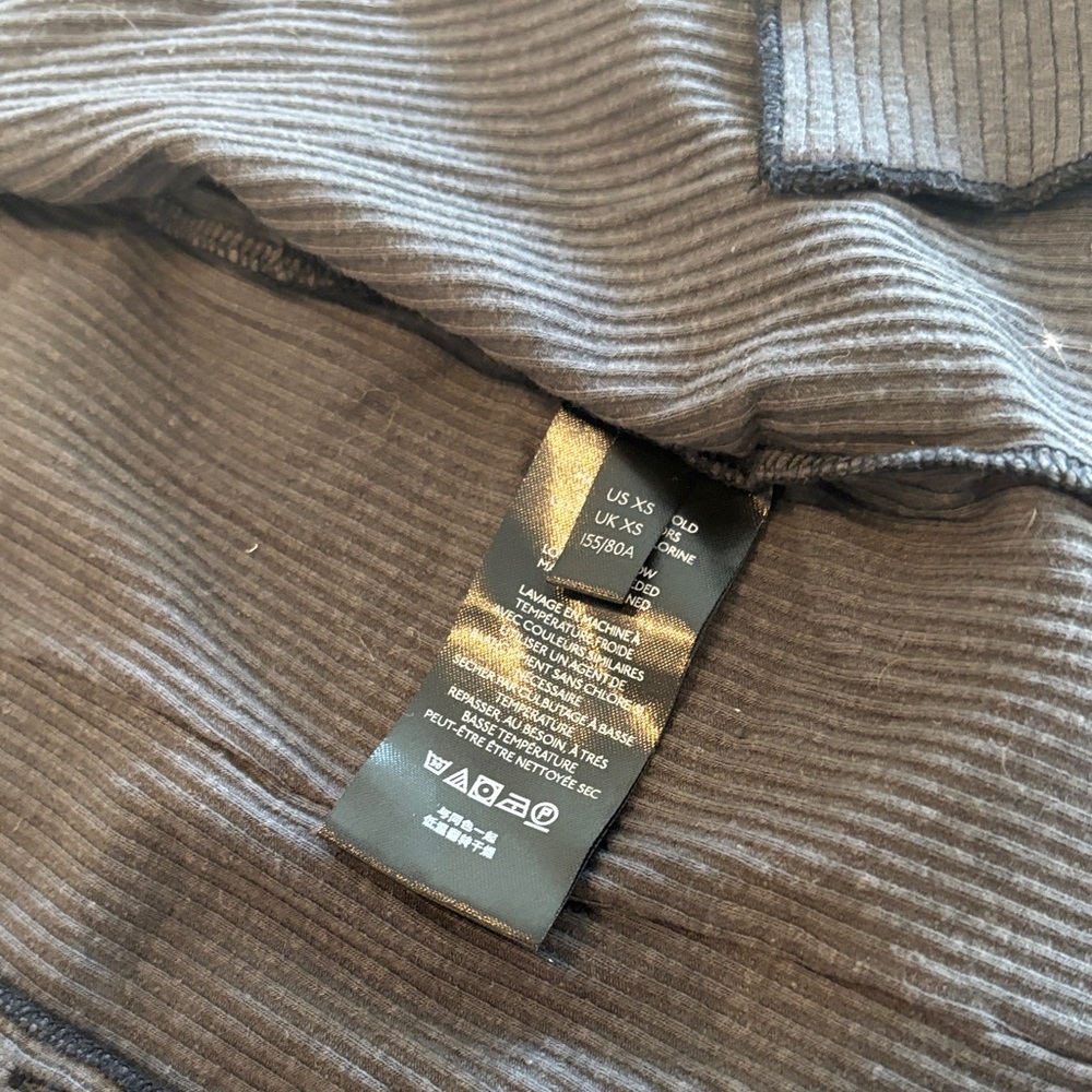 Urban Outfitters Gray Ribbed Top - Picture 7 of 7